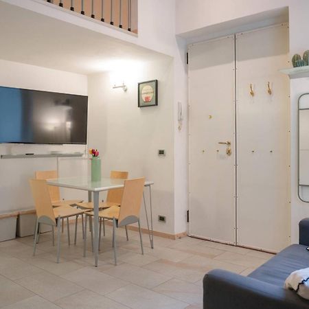 Casa Ludo - Milano Navigli Appartement Buitenkant foto